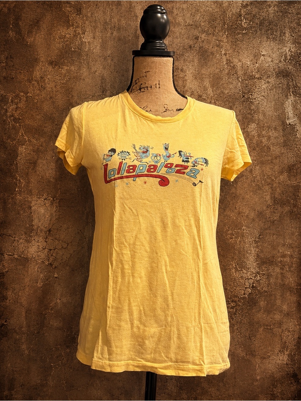 Lollapalooza 2009 Women’s Graphic Band T-Shirt – Size Medium